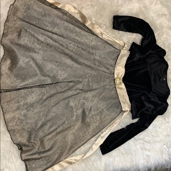 kid’s dress - Picture 1 of 3